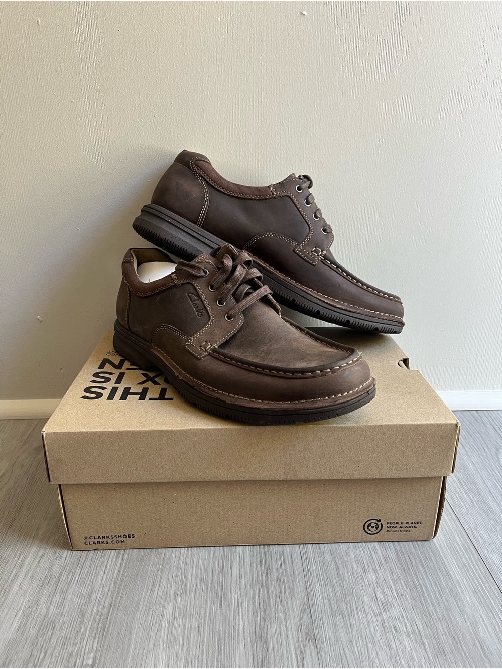 Clarks Men's Dark Brown Leather Slip-On Style Lace Shoes